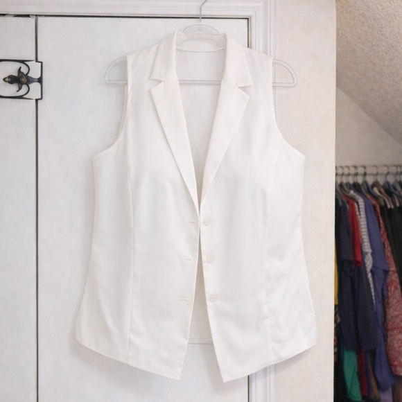 Torrid White Vest for Women - Picture 4 of 8